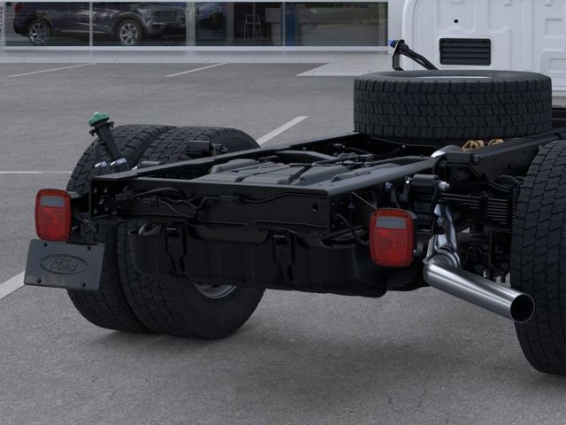 2025 Ford F-550 Super Duty 