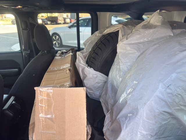 Used 2019 Gray Jeep Unlimited Sport S image 4