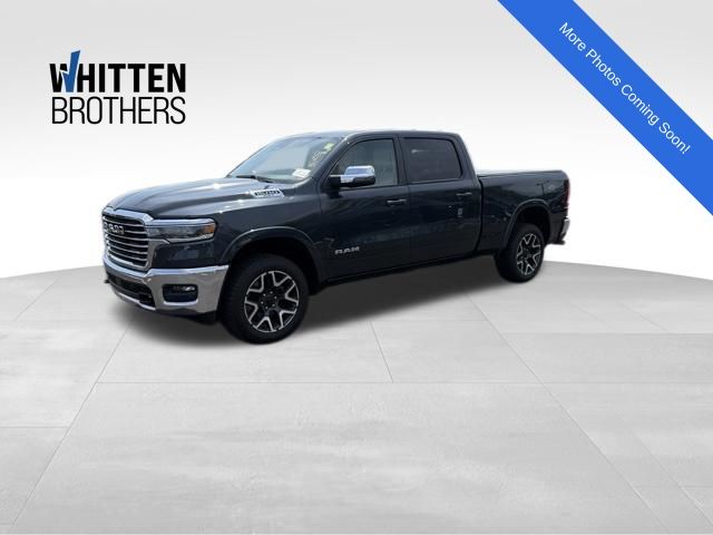 2025 RAM 1500 Laramie Crew Cab 4WD