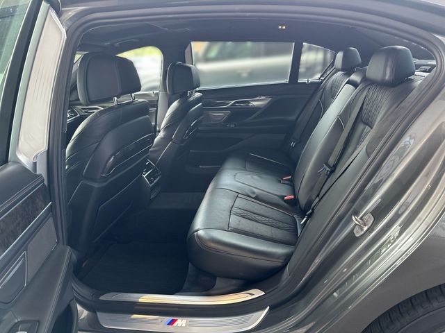 Used 2017 Gray BMW 750i xDrive image 24