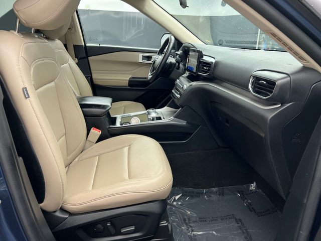 2020 Blue Ford Explorer XLT RWD SUV