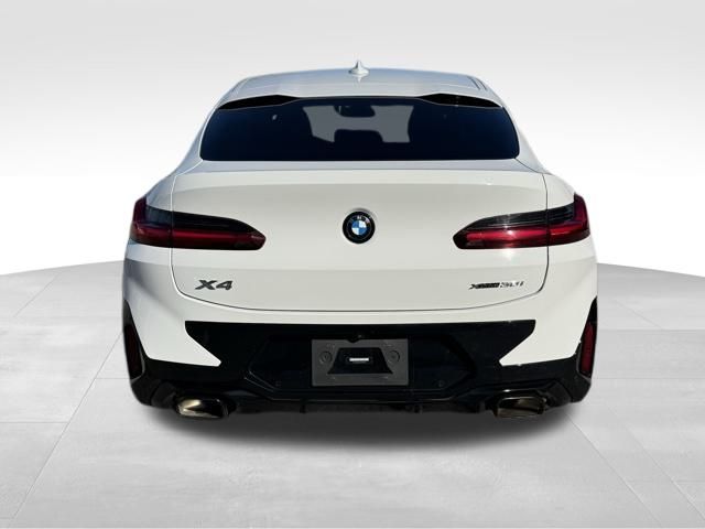 2023 BMW X4