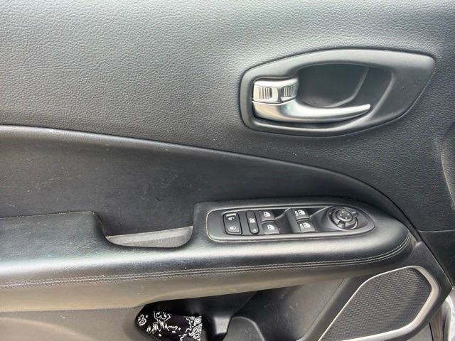 car-gallery-16