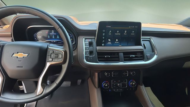 Used 2024 Beige Chevrolet High Country image 11