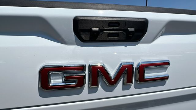 2024 GMC Sierra 1500 SLE 13