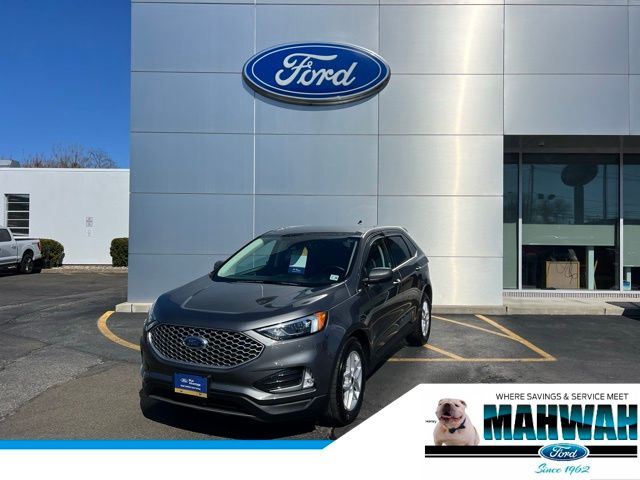 Carbonized Gray Metallic 2023 Ford Edge SEL AWD SUV / Crossover All-Wheel Drive 8-Speed Automatic