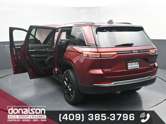 used 2022 Jeep Grand Cherokee car, priced at $27,597