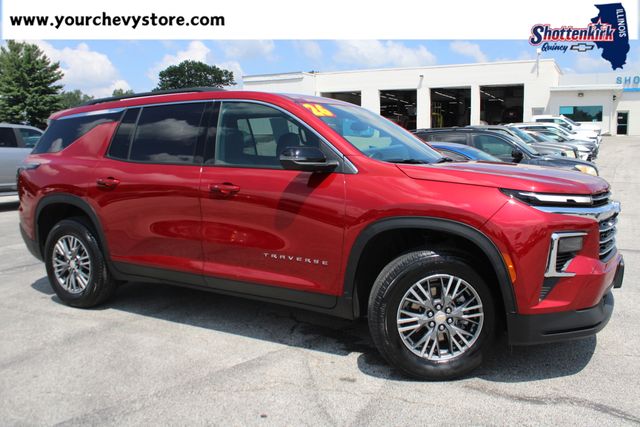 Radiant Red Tintcoat 2026 Chevrolet Traverse SUV / Crossover Four-Wheel Drive 8-Speed Automatic