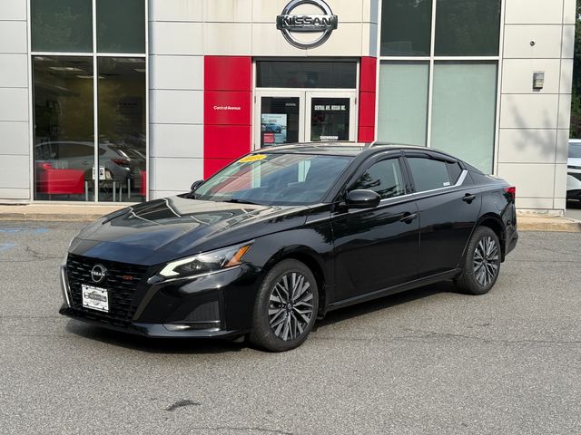 Super Black Clearcoat 2023 Nissan Altima Sedan All-Wheel Drive Continuously Variable Transmission