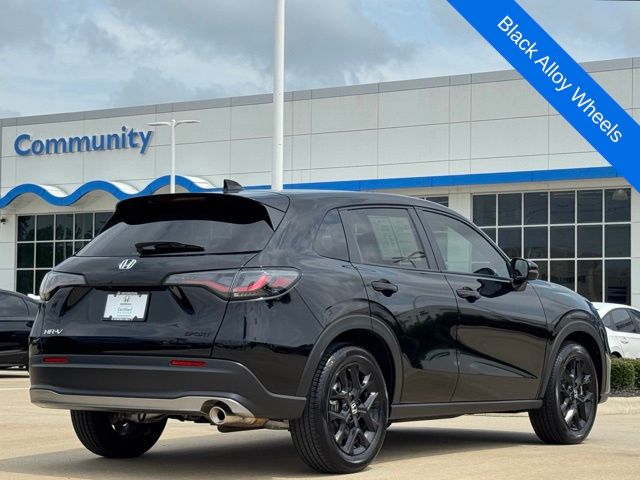 2025 Honda HR-V Sport photo
