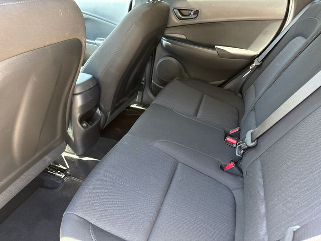 Used 2023 White Hyundai SEL image 16