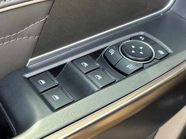 New 2026 Black Ford Platinum image 21