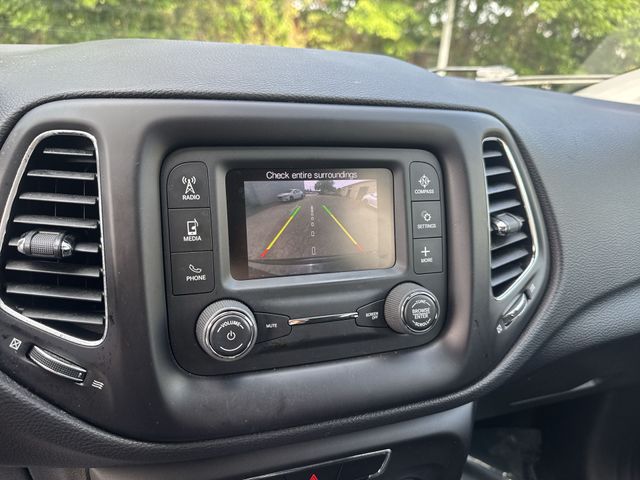 Used 2018 Black Jeep Latitude image 20