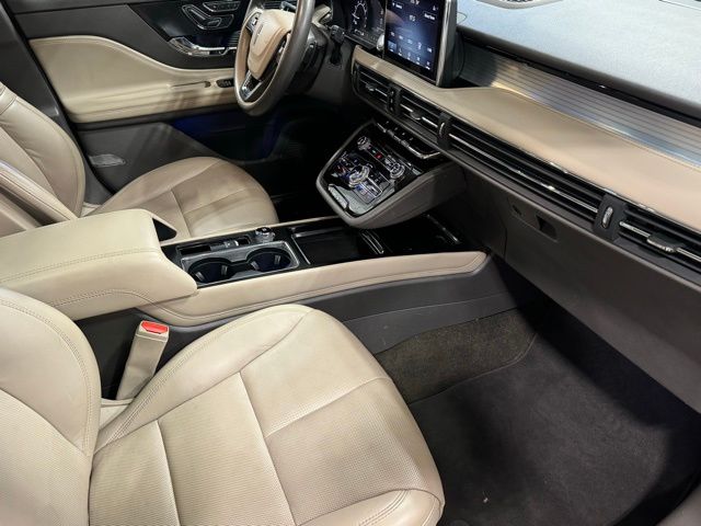 2020 Lincoln Corsair Standard 33