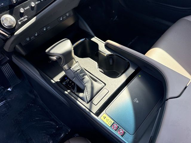 2025 Lexus ES - $46,788