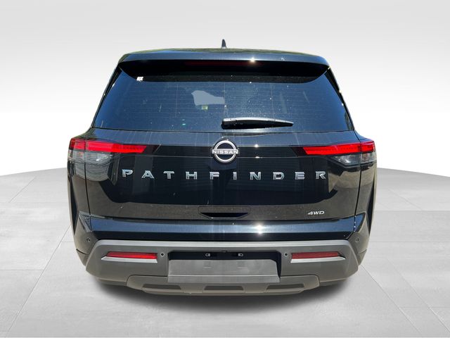 2024 Nissan Pathfinder S 9