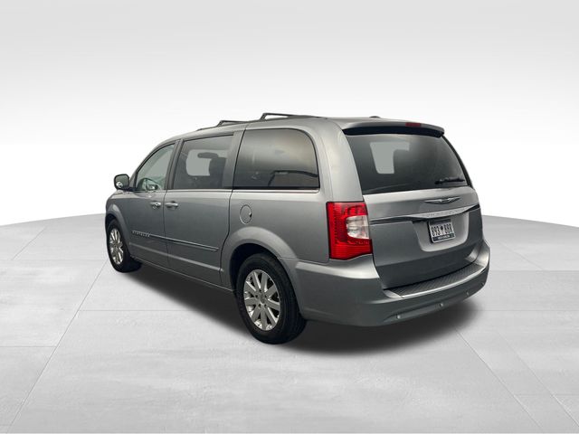 2014 Billet Silver Metallic Clearcoat Chrysler Town & Country Touring FWD Van
