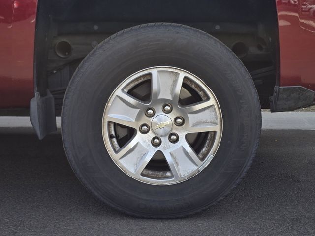 Used 2016 Siren Red Tintcoat Chevrolet LT image 19