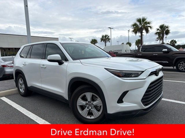 White (Wind Chill Pearl) 2025 Toyota Grand Highlander SUV / Crossover Front-Wheel Drive 8-Speed Automatic
