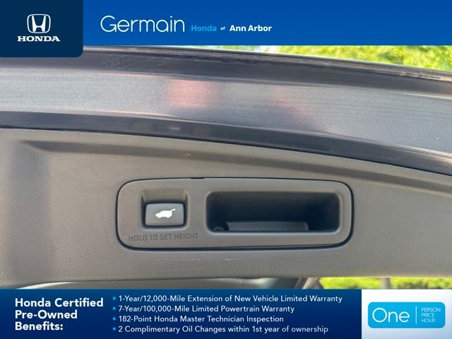 Certified Used 2024 Canyon River Blue Metallic Honda EX-L image 11