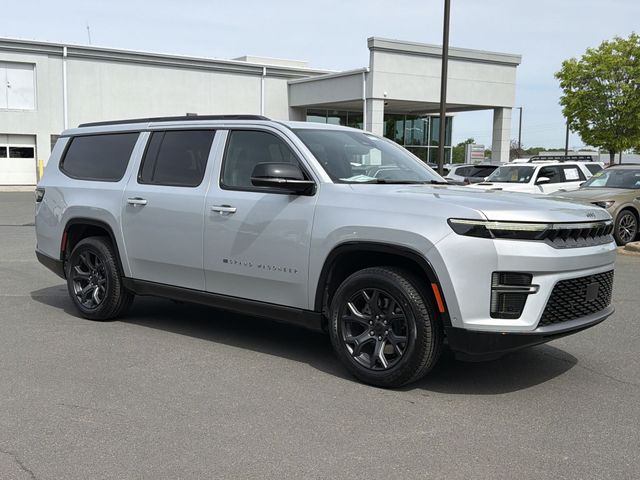 New 2026 Silver-Zynith Exterior Paint Jeep Limited Altitude image 13