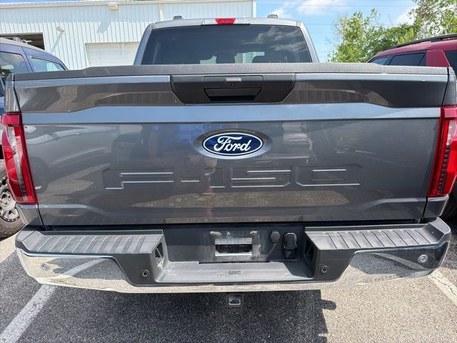 View vehicle photo 6