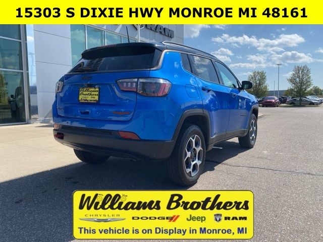 2022 Jeep Compass Trailhawk - Laser Blue Pearlcoat exterior view 5