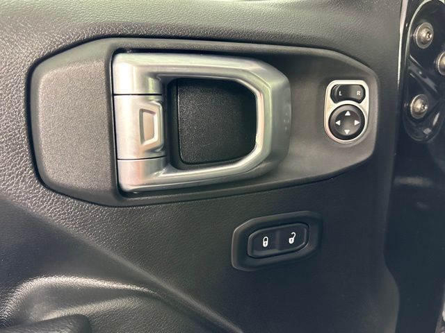 Used 2024 Jeep Wrangler SUV