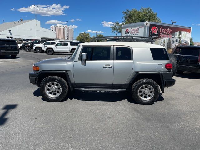 2011 Toyota FJ Cruiser Base 26