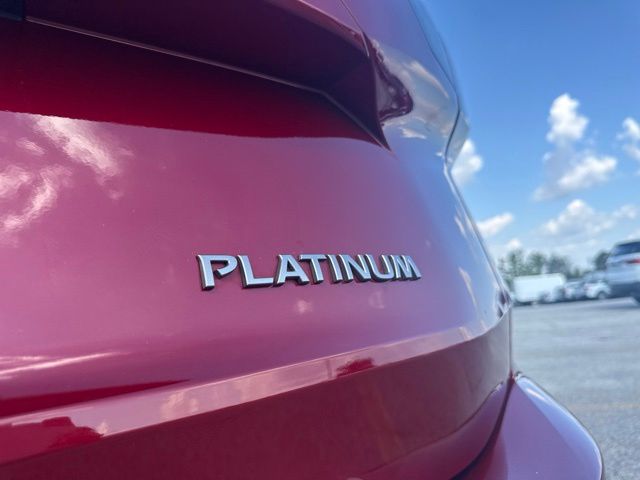 2025 Nissan Rogue Platinum:C02794