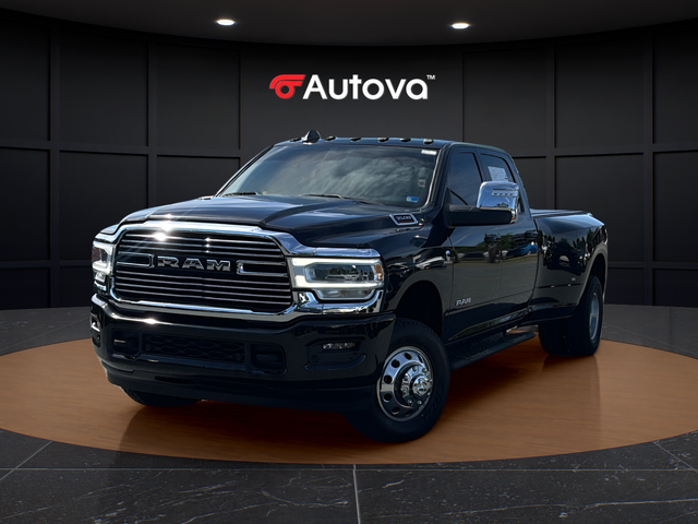 Diamond Black Crystal Pearlcoat 2024 RAM 3500 Pickup Truck Four-Wheel Drive 6-Speed Automatic