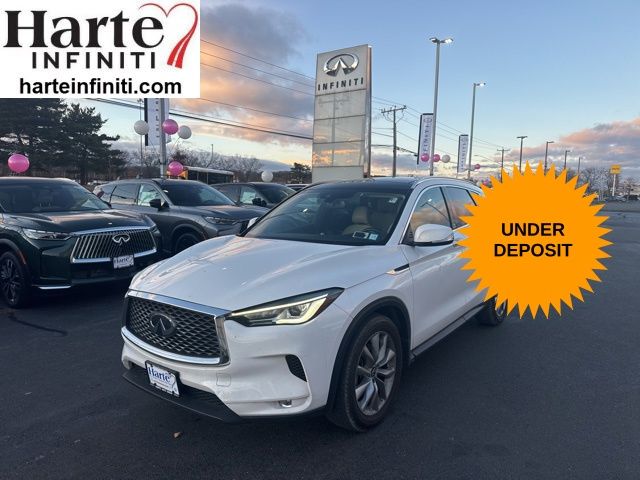 Lunar White 2022 INFINITI QX50 Luxe AWD SUV / Crossover All-Wheel Drive Continuously Variable Transmission