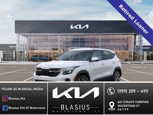 Snow White Pearl 2026 Kia Seltos LX AWD SUV / Crossover All-Wheel Drive Continuously Variable Transmission