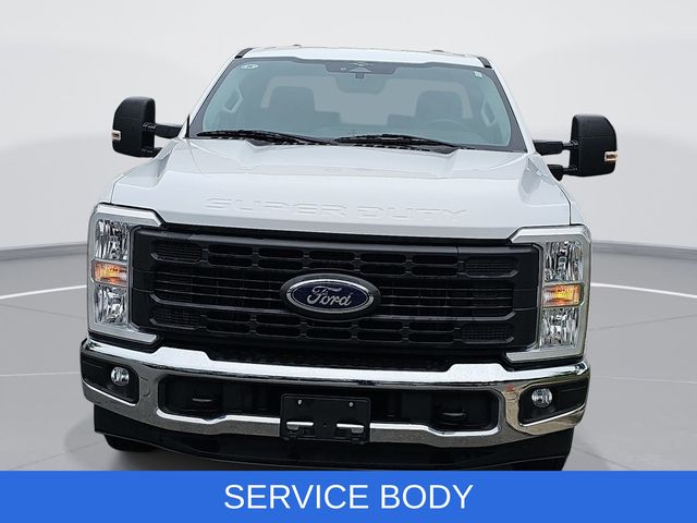 Used 2023 White Ford XL image 2