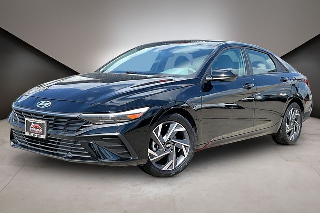 Abyss Black 2025 Hyundai Elantra SEL Sport FWD Sedan Front-Wheel Drive Continuously Variable Transmission