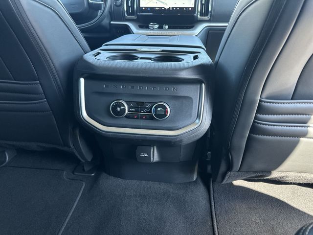 Used 2025 White Ford Platinum image 24