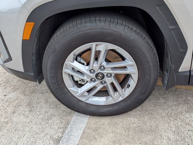 New 2026 Silver Hyundai SE image 9