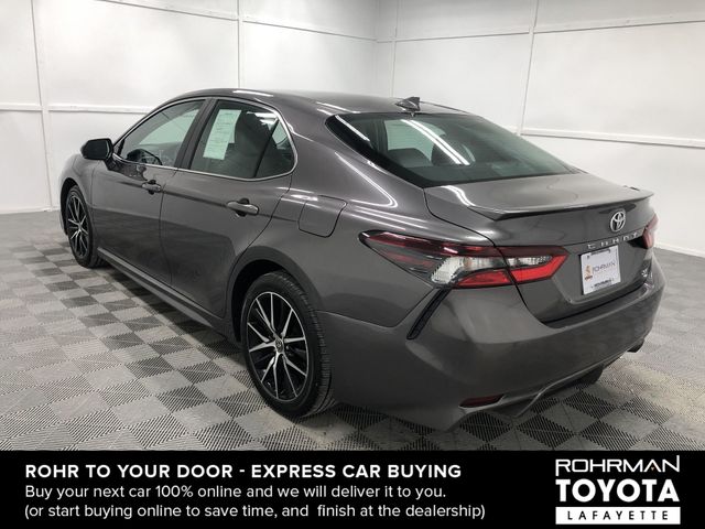 2023 Toyota Camry SE 4