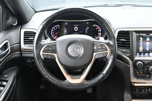 Used 2015 Black Jeep Limited image 24