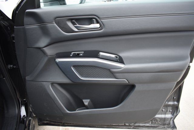 Used 2025 Nissan Pathfinder SUV