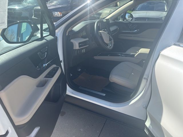 2026 White Metallic Lincoln Corsair Reserve AWD SUV