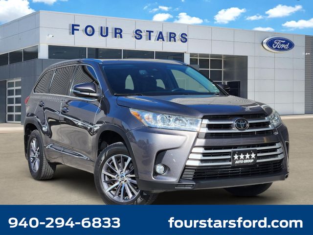 Predawn Gray Mica 2018 Toyota Highlander SUV / Crossover All-Wheel Drive 8-Speed Automatic
