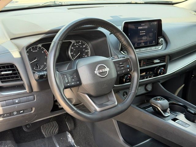 Used 2025 Nissan Rogue SUV