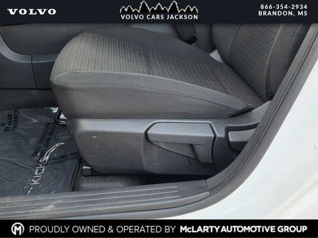 Used 2025 Nissan Kicks SUV