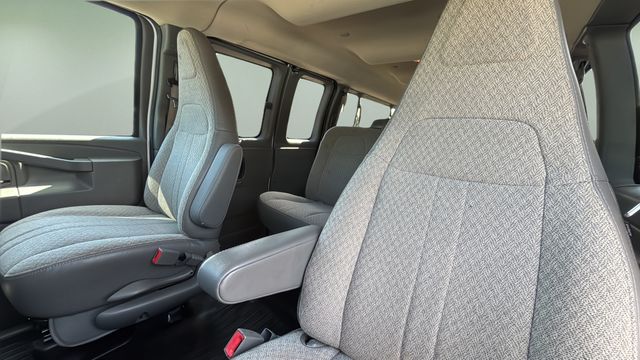Used 2023 White GMC LS image 23
