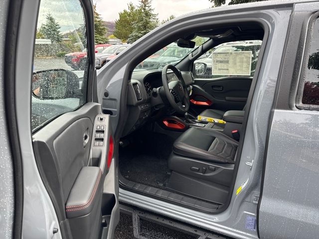 2026 Nissan Frontier PRO-4X - Photo 9