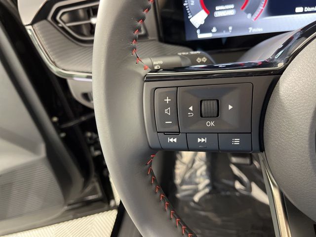 2025 Super Black Nissan Kicks SR FWD SUV