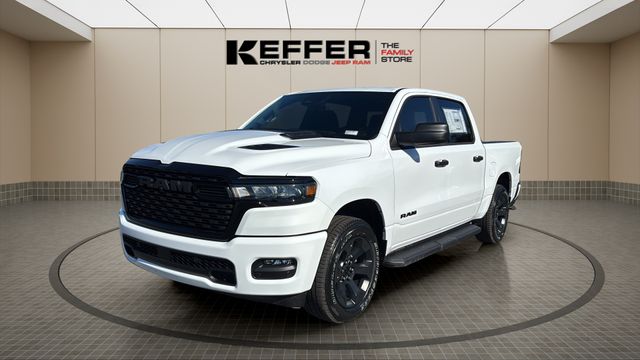 2026 RAM 1500 Express Crew Cab 4WD