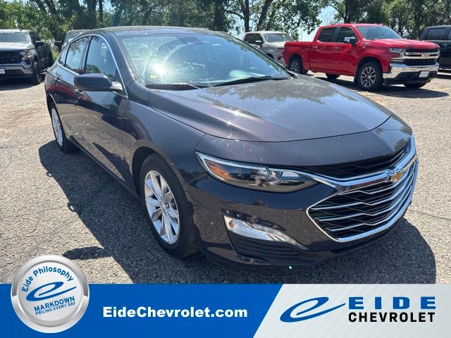 2025 Chevrolet Malibu LT with 1LT FWD