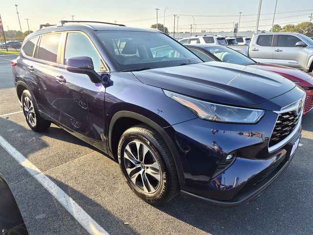 Blueprint 2025 Toyota Highlander SUV / Crossover Front-Wheel Drive 8-Speed Automatic